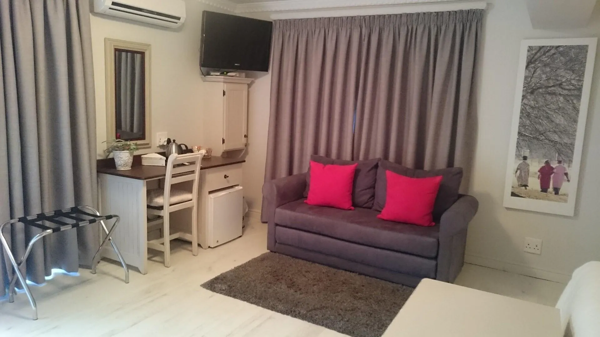Four Palms Accommodation Durbanville 4*,  South Africa