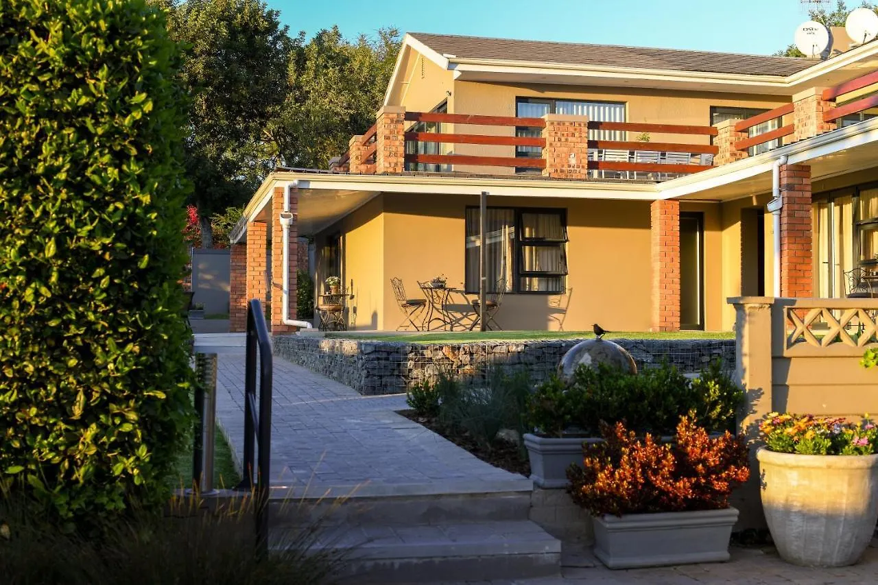 Four Palms Accommodation Durbanville 4*,  South Africa