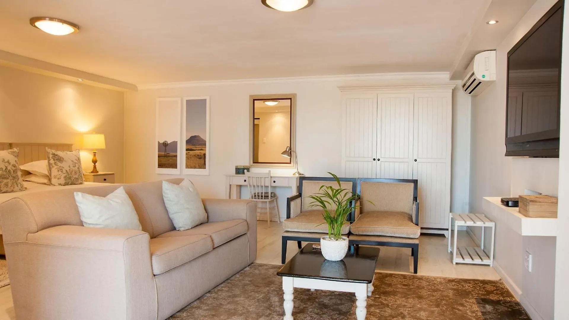 Four Palms Accommodation Durbanville South Africa