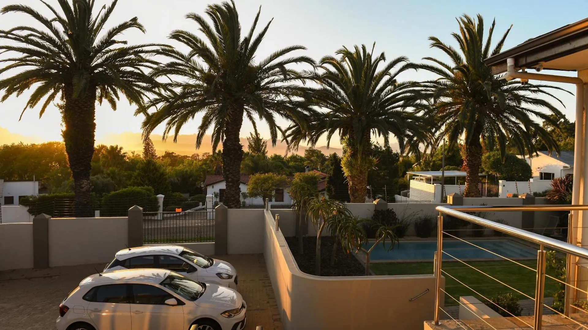 Four Palms Accommodation Durbanville 4*,