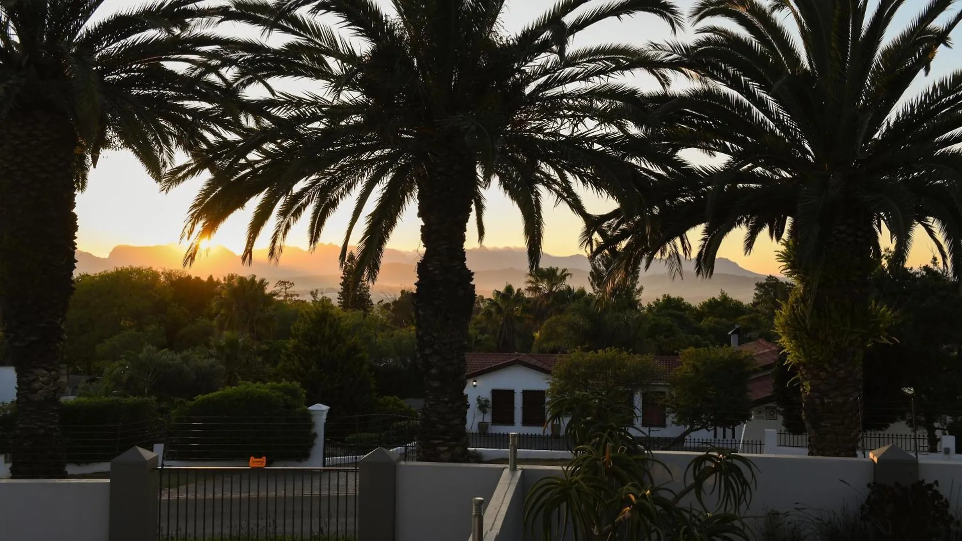 Four Palms Accommodation Durbanville