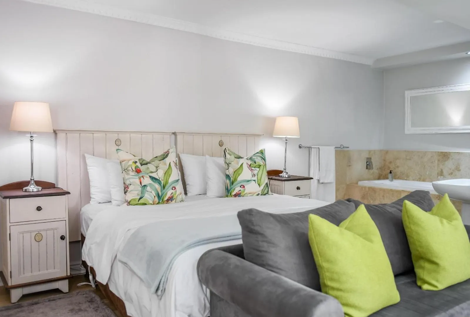 Four Palms Accommodation Durbanville 4*,