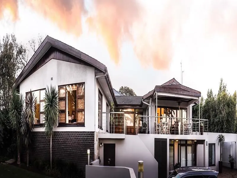Guest house Four Palms Accommodation Durbanville