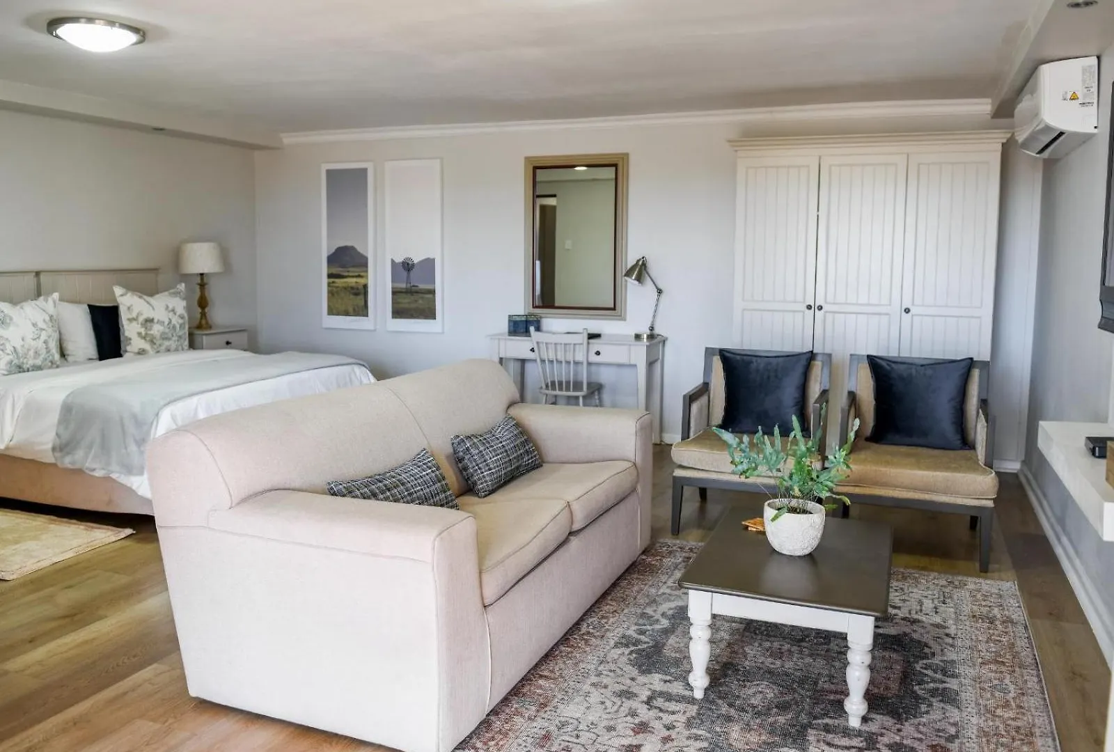 Four Palms Accommodation Durbanville